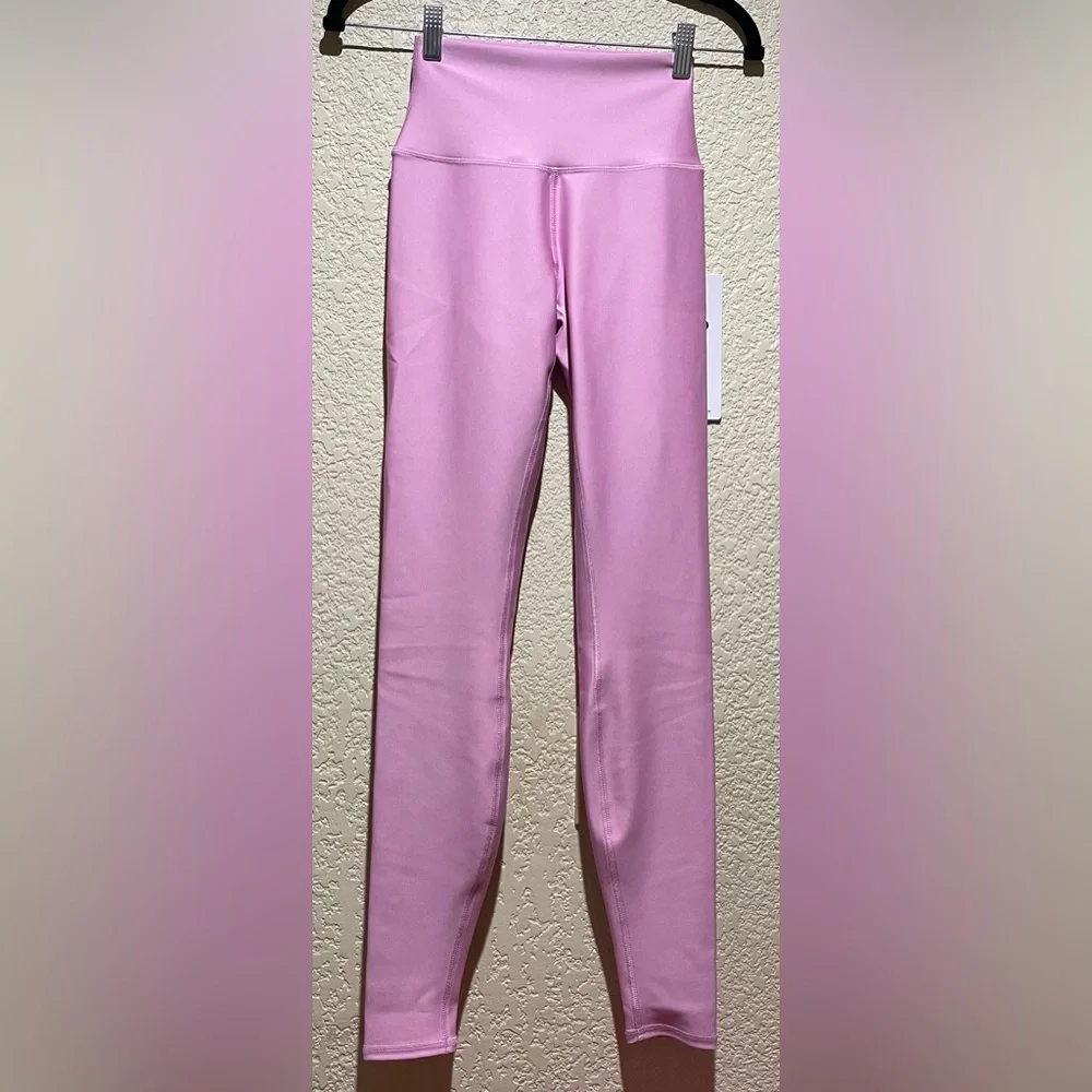 Alo Yoga NWT High Waist Airlift Leggings Candy Heart Pink Size M
